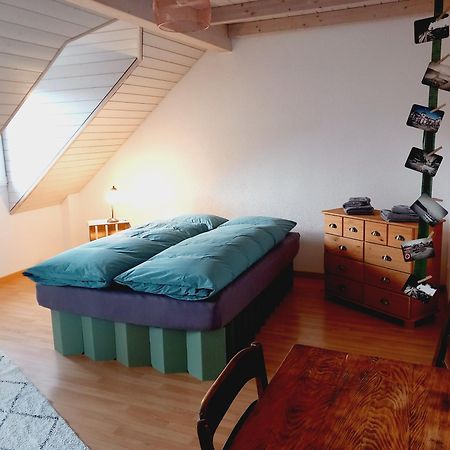 Gemuetliches Zimmer In Muntelier Nahe Am See Appartement Buitenkant foto