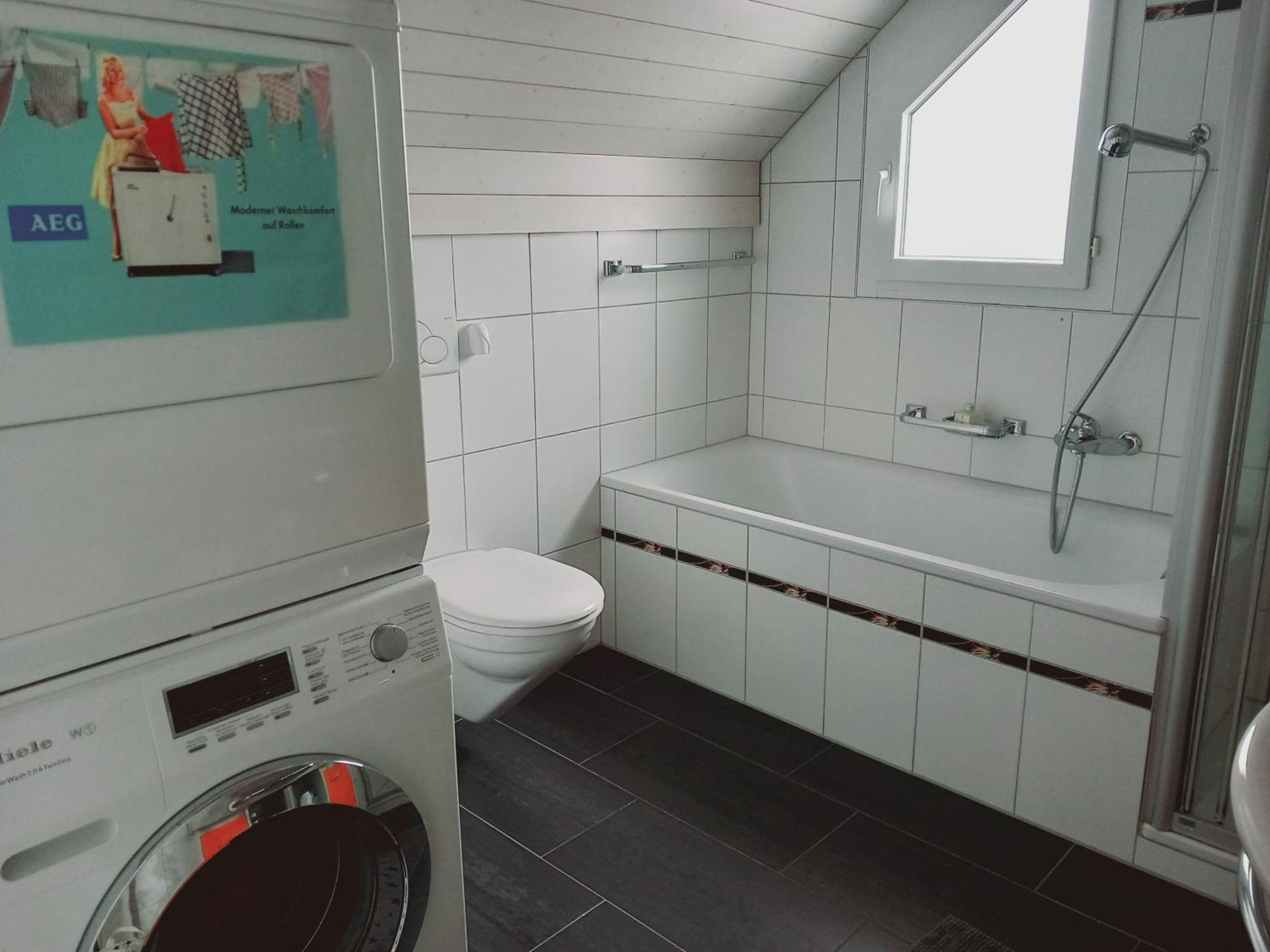 Gemuetliches Zimmer In Muntelier Nahe Am See Appartement Buitenkant foto